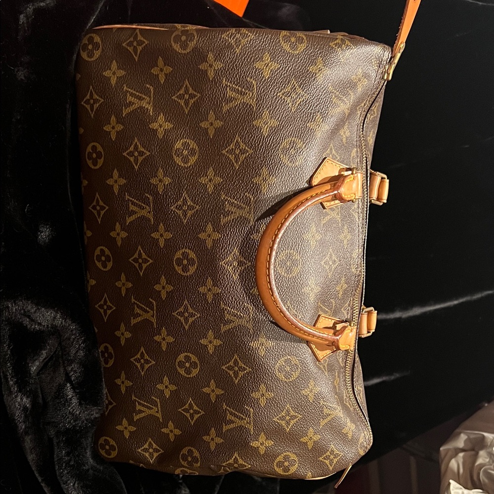 Louis Vuitton speedy 35 Brown and Gold Purse